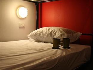 Kool Backpacker Hostel Patong Luaran gambar